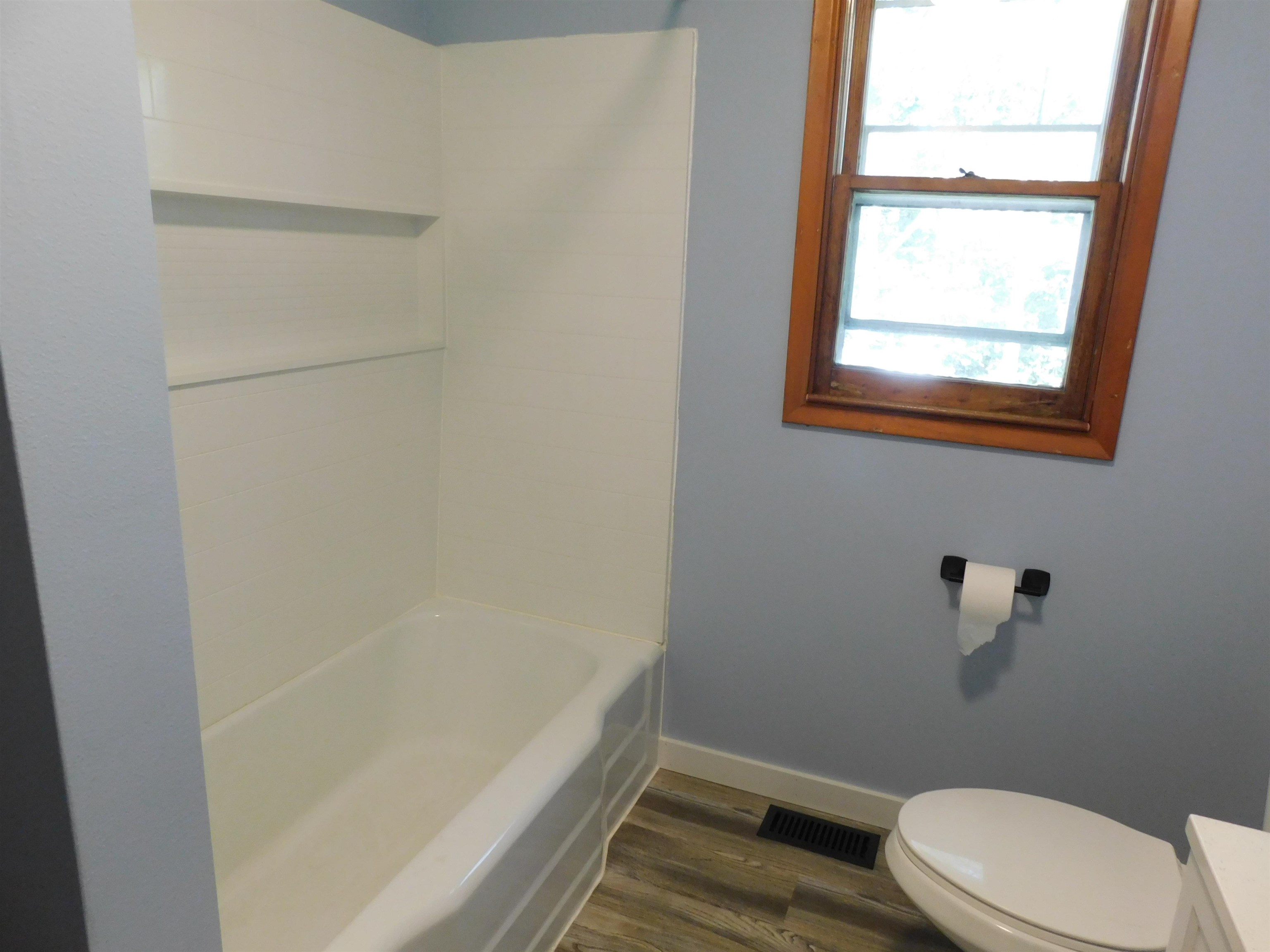 17 Clark Street Springfield, VT 05150 - Photo 5 of 25