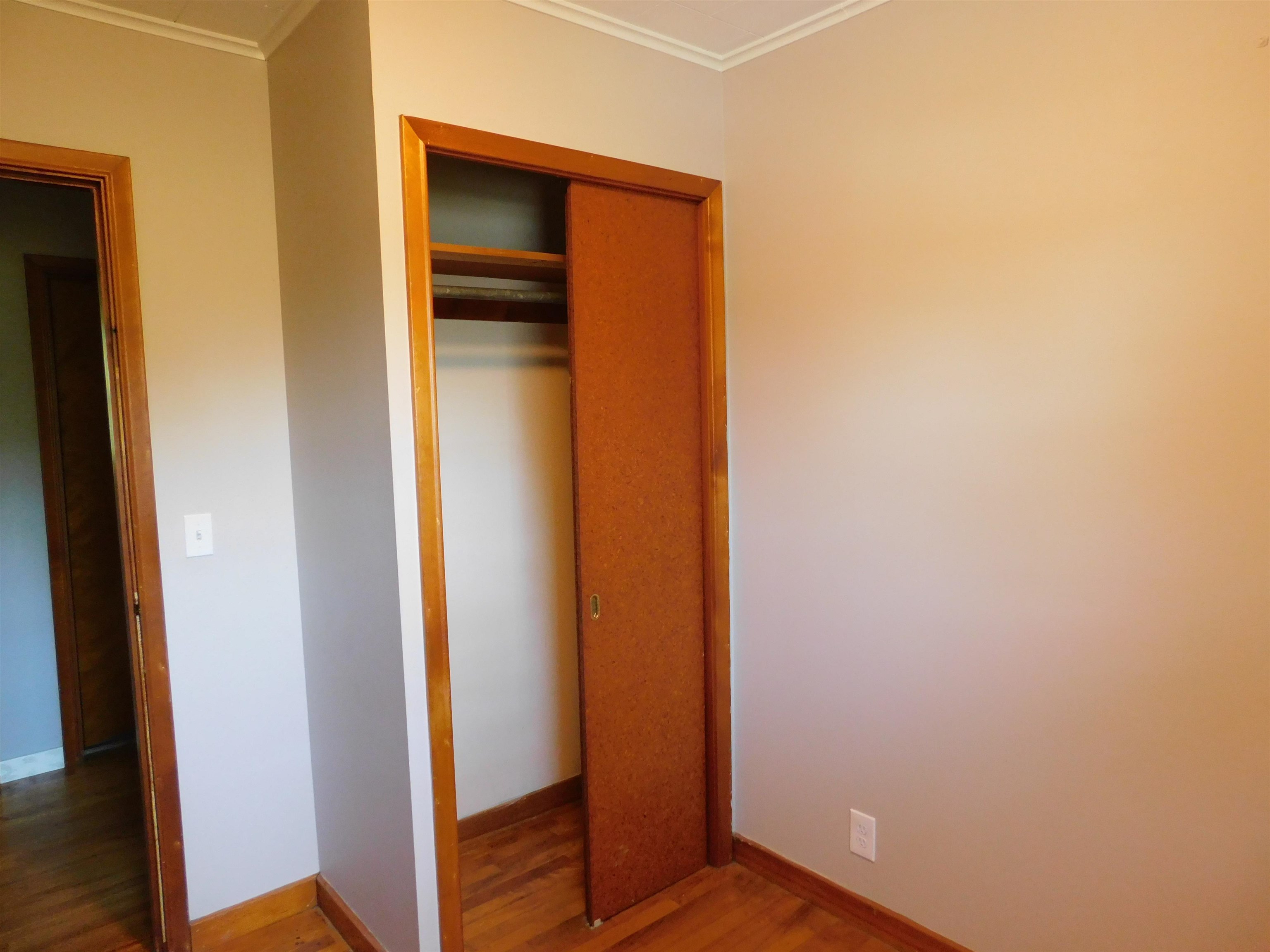 17 Clark Street Springfield, VT 05150 - Photo 7 of 25