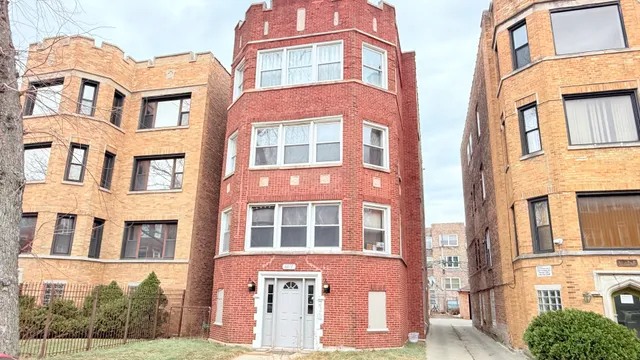 $1,300 | 8017 South Phillips Avenue, Unit G, Chicago, IL 60617