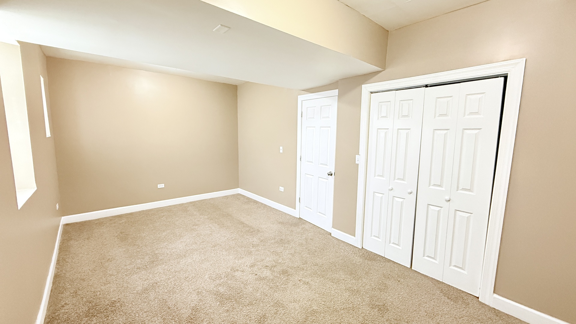 8017 South Phillips Avenue, Unit G Chicago, IL 60617 - Photo 6 of 16 a view of an empty room