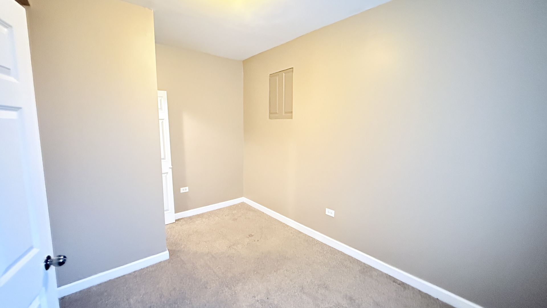 8017 South Phillips Avenue, Unit G Chicago, IL 60617 - Photo 8 of 16 a view of a small space