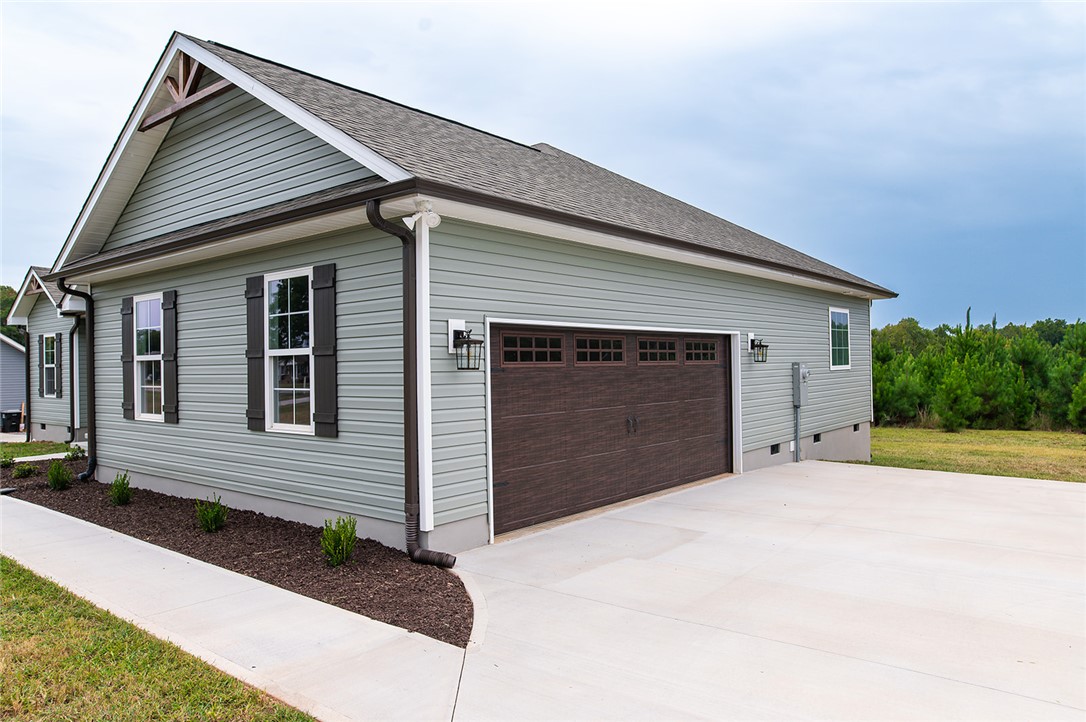 310 Calhoun Road Belton, SC 29627 - Photo 5 of 23