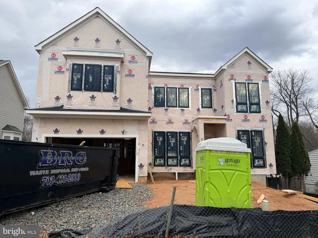 $2,295,000 | 1110 Hillcrest Drive Southwest, Vienna, VA 22180