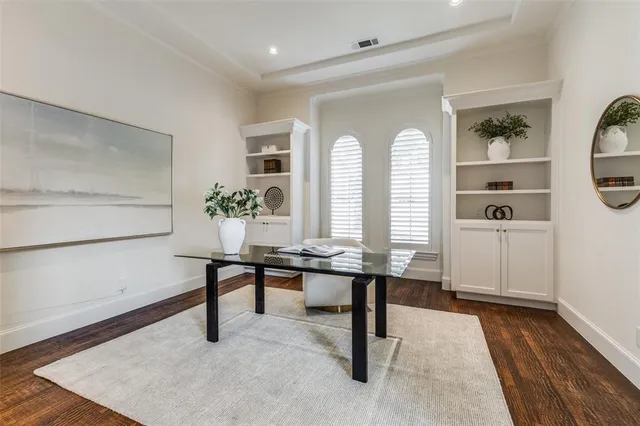 a view of a livingroom with furniture and window