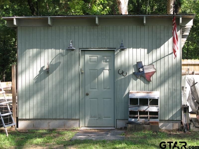 15210 County Road 285 Tyler, TX 75707 - Photo 12 of 33 a view of outdoor space and yard