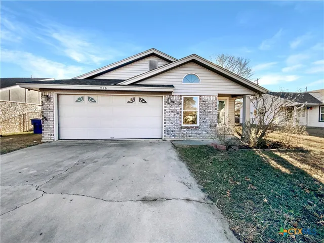 $178,000 | 210 Robertstown Road, Copperas Cove, TX 76522