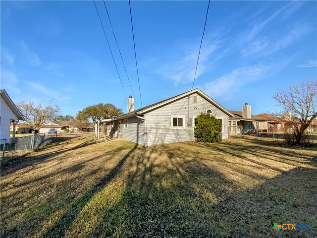 $175,000 | 210 Robertstown Road, Copperas Cove, TX 76522