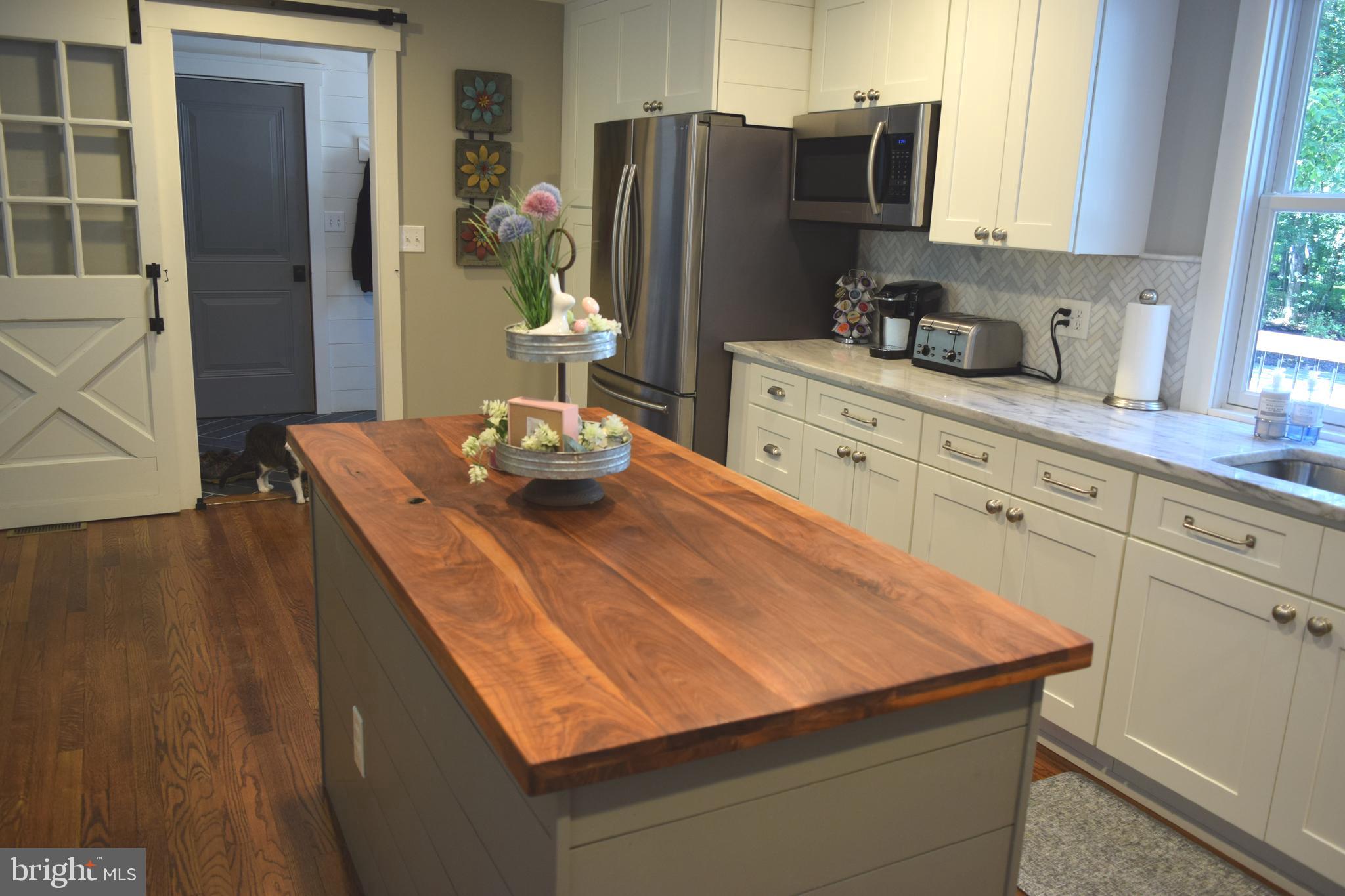 3590 Daisy Road Woodbine, MD 21797 - Photo 14 of 55 Island with walnut top