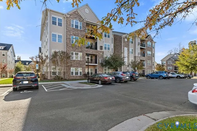 $275,000 | 14011 Briars Circle, Unit 104, Midlothian, VA 23114