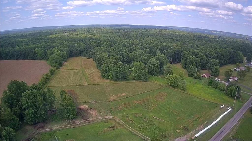 4217 Hillsville Road Pulaski, PA 16143 - Photo 26 of 26 a view of a tennis court