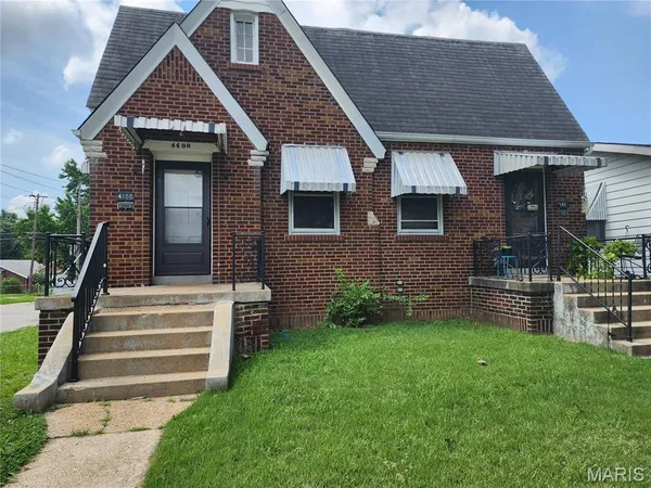 $980 | 4400 Miami Street, St. Louis, MO 63116