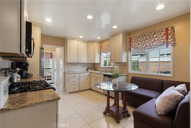 $1,150,000 | 841 East Meda Avenue, Glendora, CA 91741