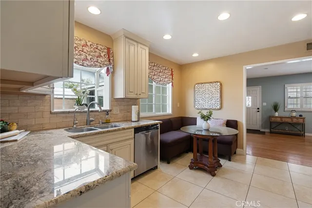 $1,150,000 | 841 East Meda Avenue, Glendora, CA 91741