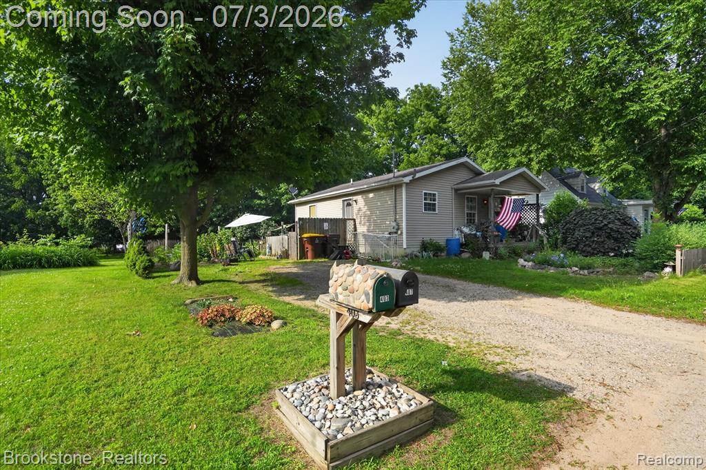 407 East Elizabeth Street Eaton Rapids, MI 48827 - Photo 2 of 29