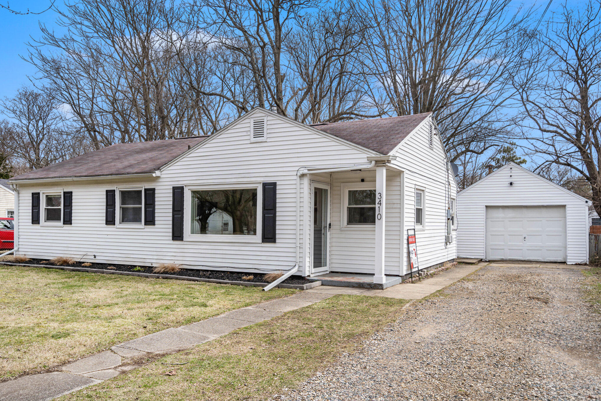3410 Random Road Kalamazoo, MI 49004 - Photo 2 of 16 003_jbs01176_684