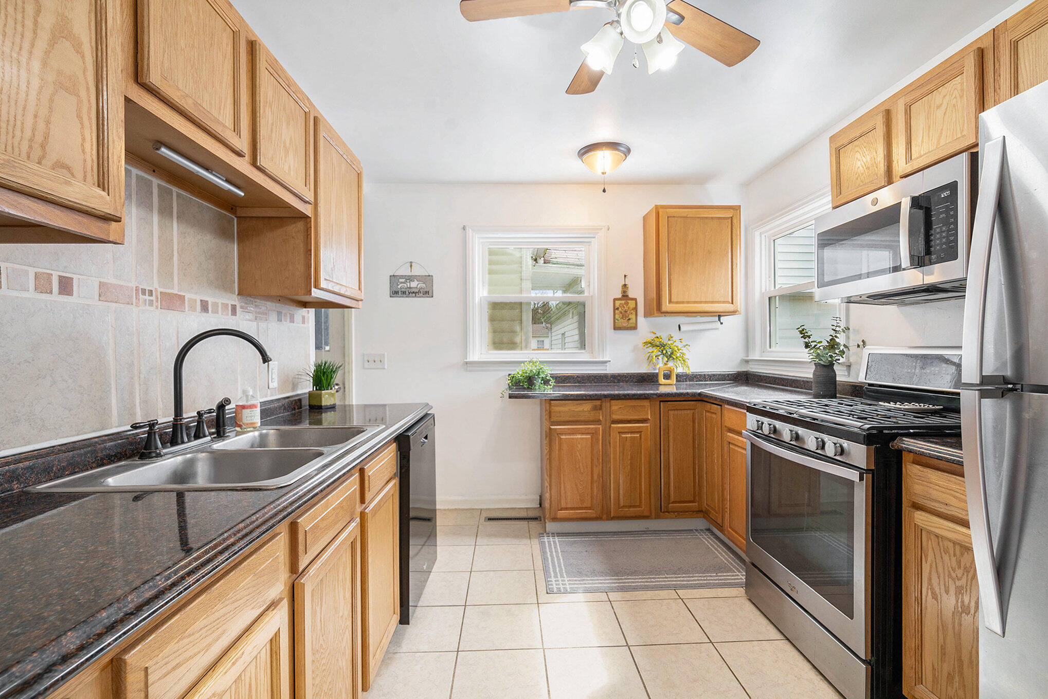 3410 Random Road Kalamazoo, MI 49004 - Photo 7 of 16 008_jbs01131_118