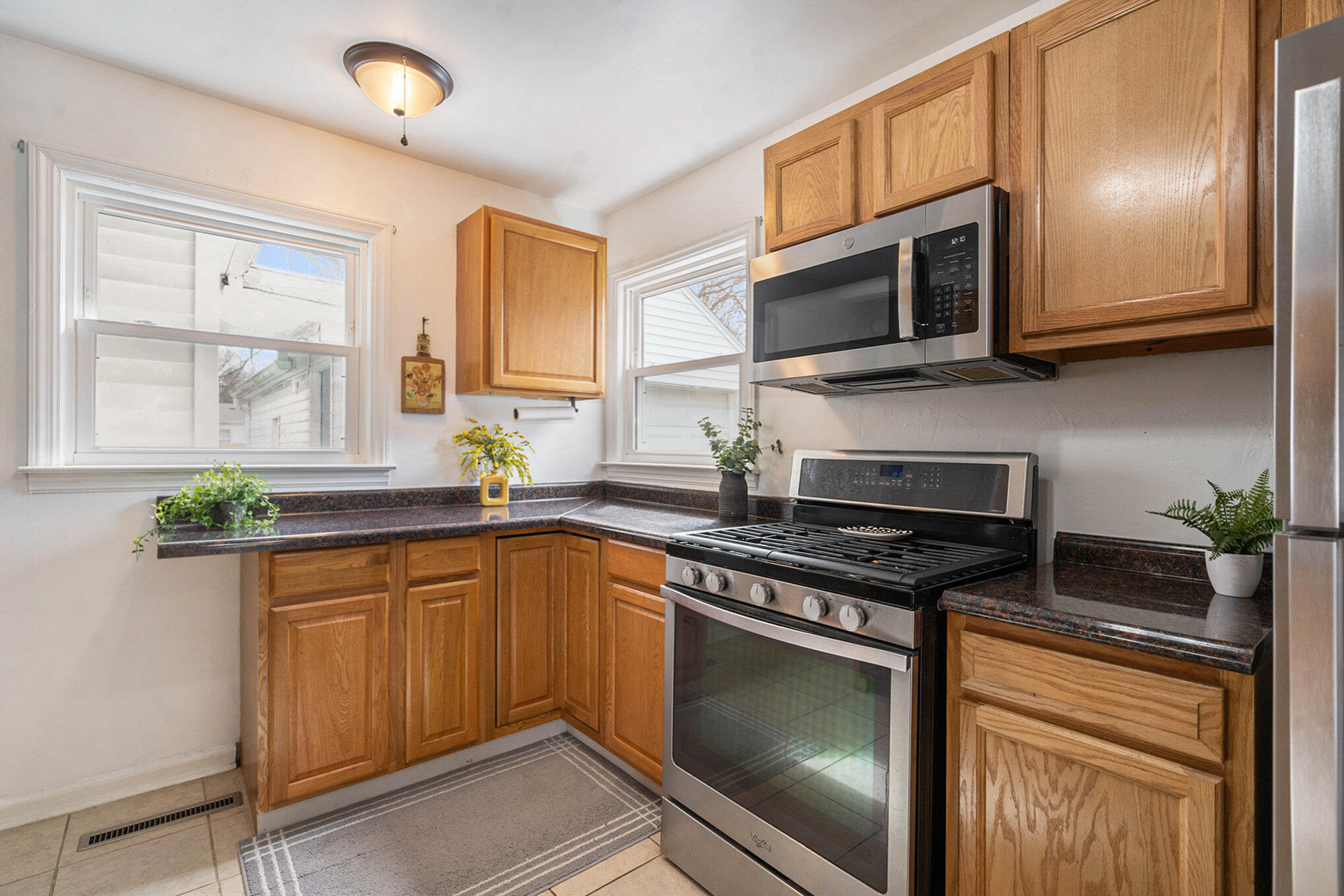 3410 Random Road Kalamazoo, MI 49004 - Photo 8 of 16 009_jbs01134_336