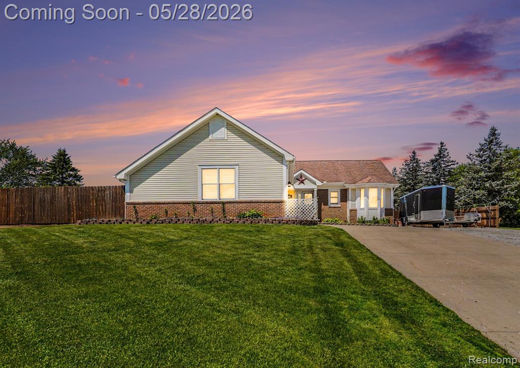 8012 Fox Hollow Road Goodrich, MI 48438 - Photo 1 of 26