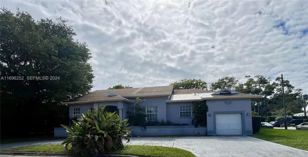 $1,600,000 | 424 90th Street, Surfside, FL 33154