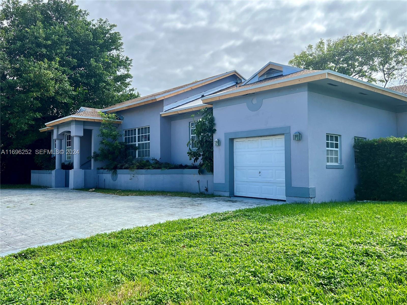424 90th Street Surfside, FL 33154 - Photo 5 of 7