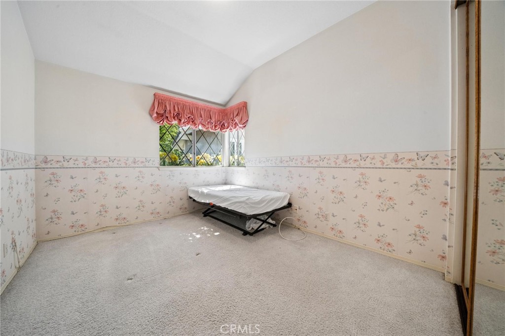 26072 Charing Cross Road Valencia, CA 91355 - Photo 96 of 105
