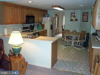 104 Beacon Square Wayne, PA 19087 - Photo 4 of 6 Gallery Image 4