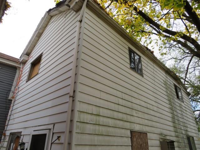 222 Kramer Way Pittsburgh, PA 15211 - Photo 2 of 19 a backyard of a house