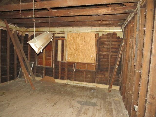222 Kramer Way Pittsburgh, PA 15211 - Photo 10 of 19 a view of a bathroom