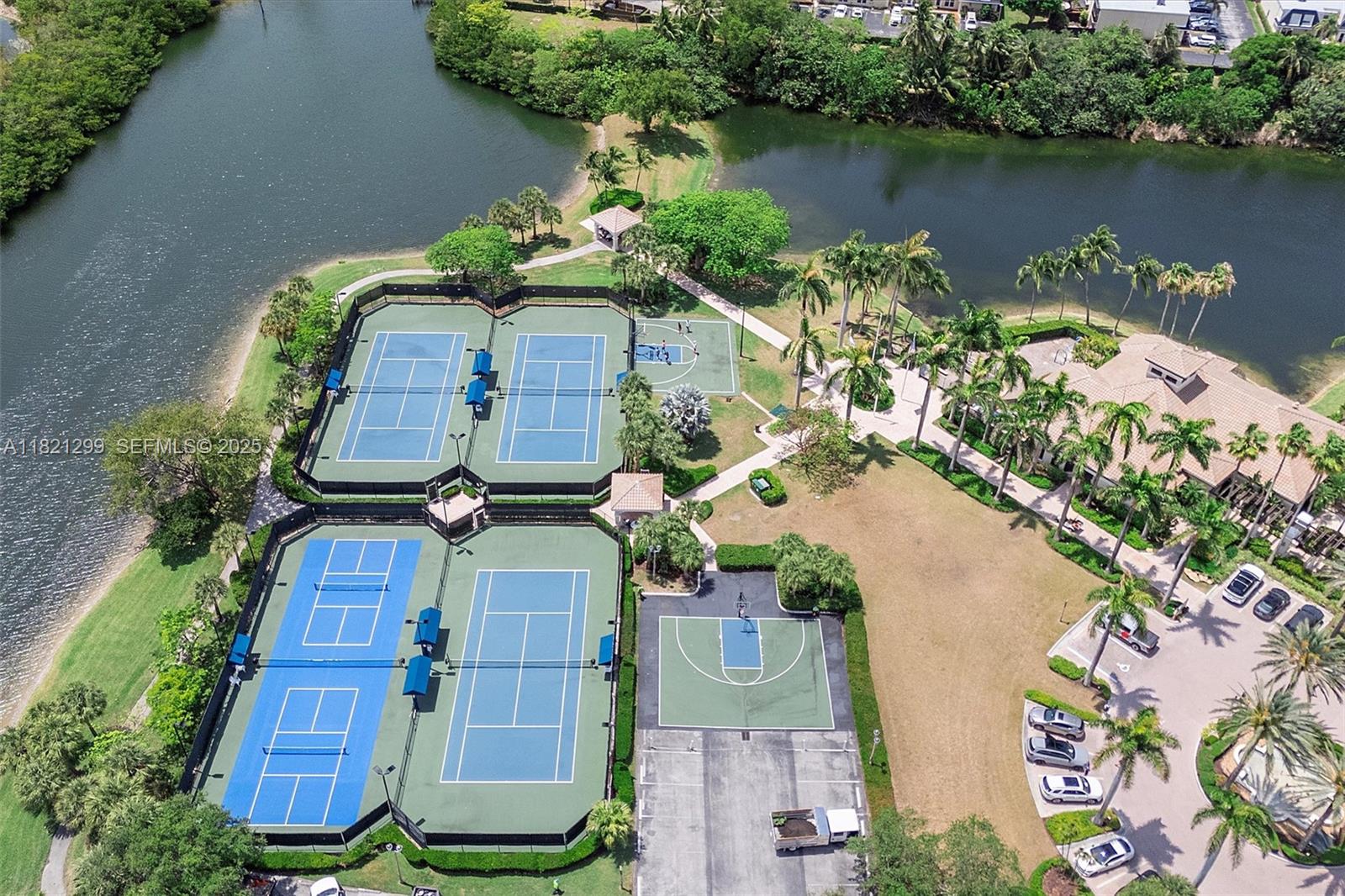 1382 Harbor View West Hollywood, FL 33019 - Photo 45 of 57