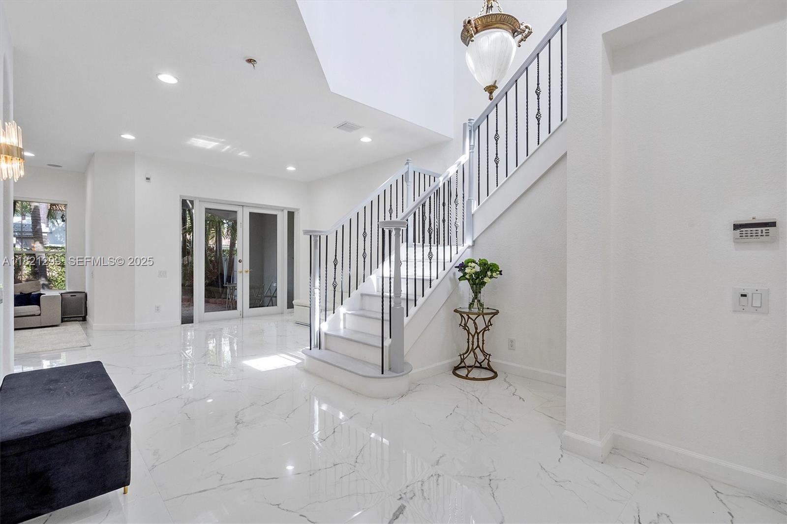 1382 Harbor View West Hollywood, FL 33019 - Photo 5 of 57