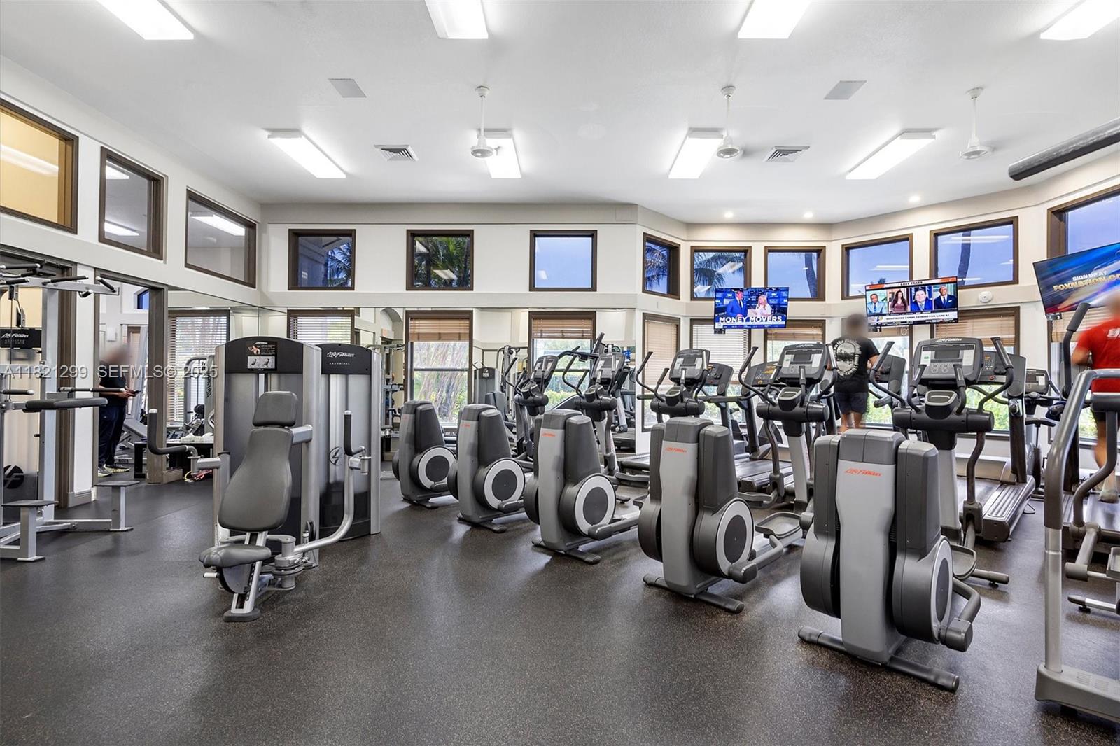 1382 Harbor View West Hollywood, FL 33019 - Photo 52 of 57