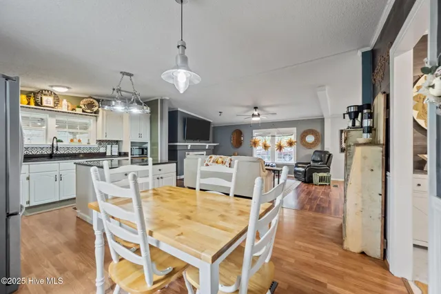 $395,000 | 233 Belgrade-Swansboro Road, Swansboro, NC 28584