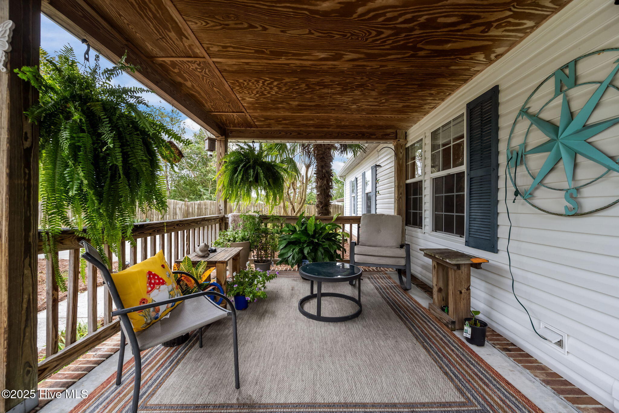 233 Belgrade-Swansboro Road Swansboro, NC 28584 - Photo 8 of 57 6-web-or-mls-06