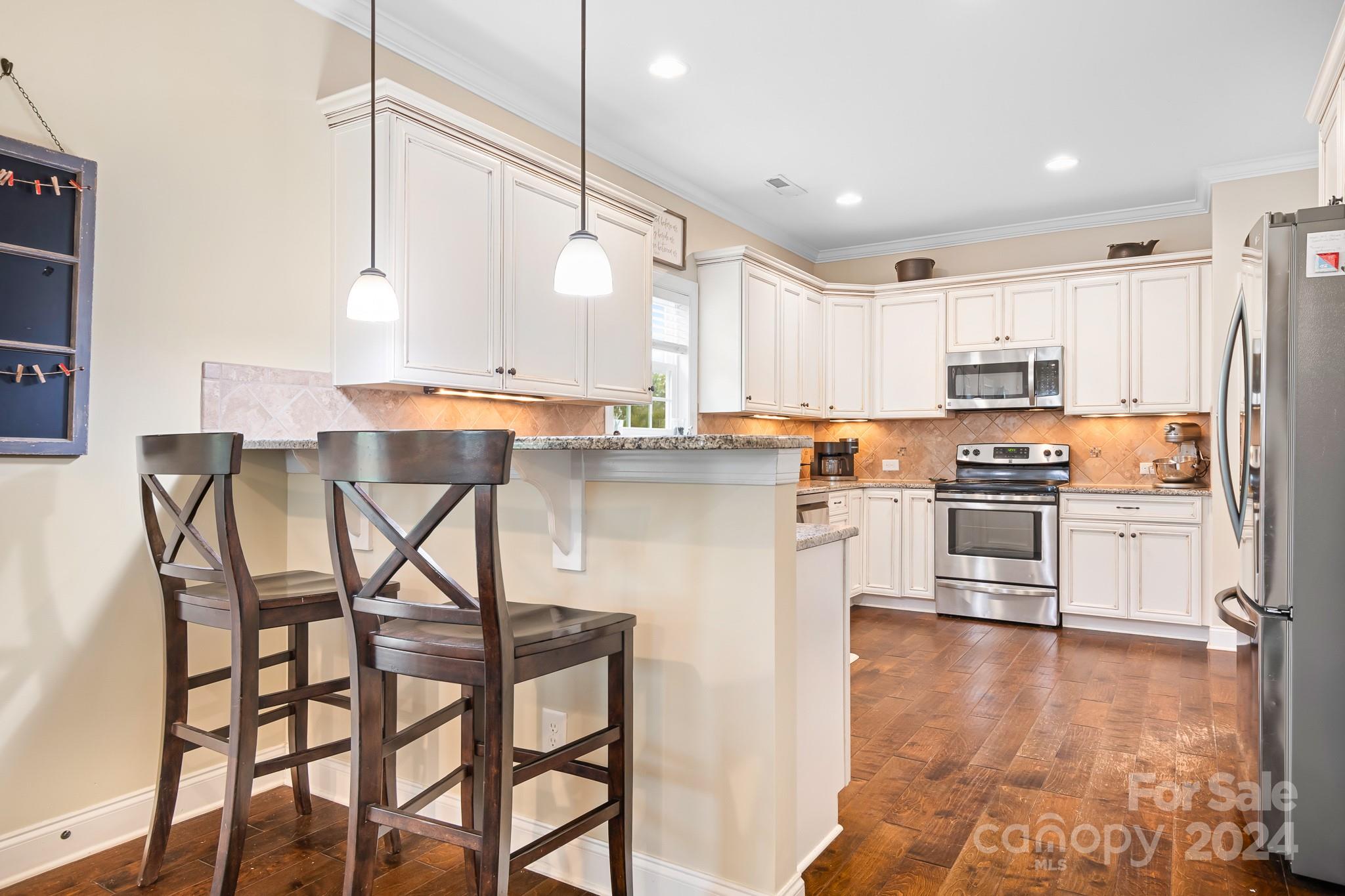 544 Wiggins Road Mooresville, NC 28115 - Photo 2 of 25 Gallery Image 2