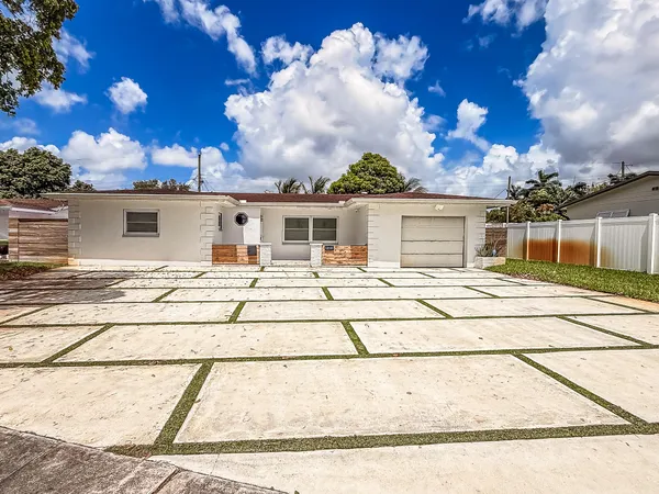 $3,500 | 1200 Northwest 76th Avenue, Hollywood, FL 33024