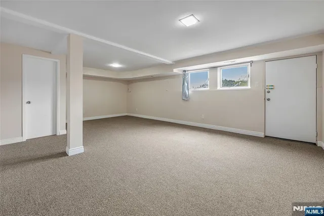 $549,000 | 1146 Stephanie Drive, Caldwell, NJ 07006