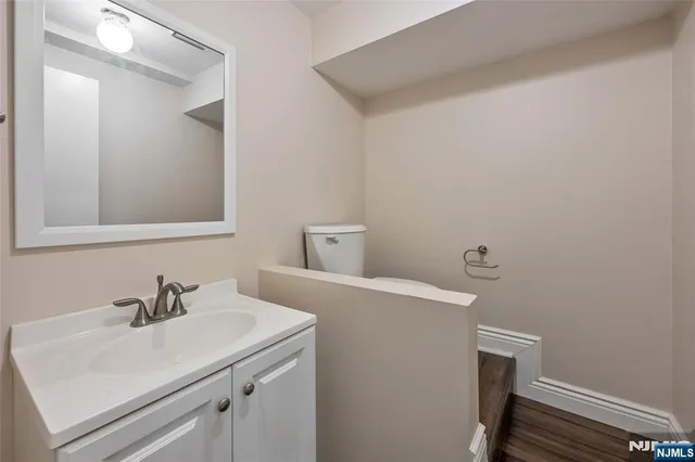 $549,000 | 1146 Stephanie Drive, Caldwell, NJ 07006