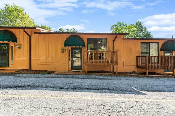 $250,000 | 220 Charter Hills Road, Unit B3, Beech Mountain, NC 28604