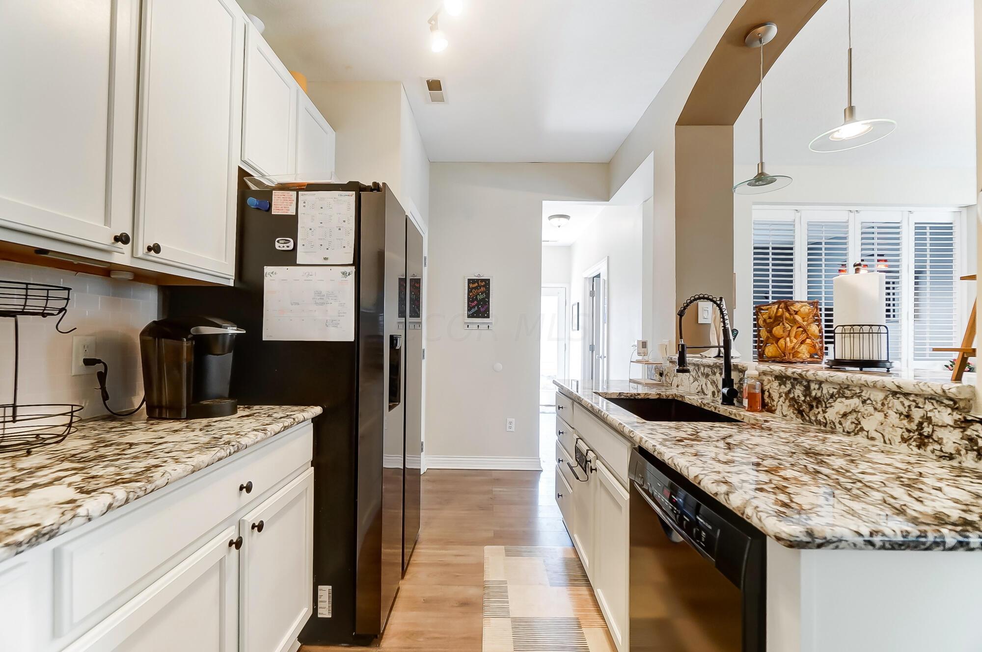 6127 Rackley Way Westerville, OH 43081 - Photo 15 of 55 014