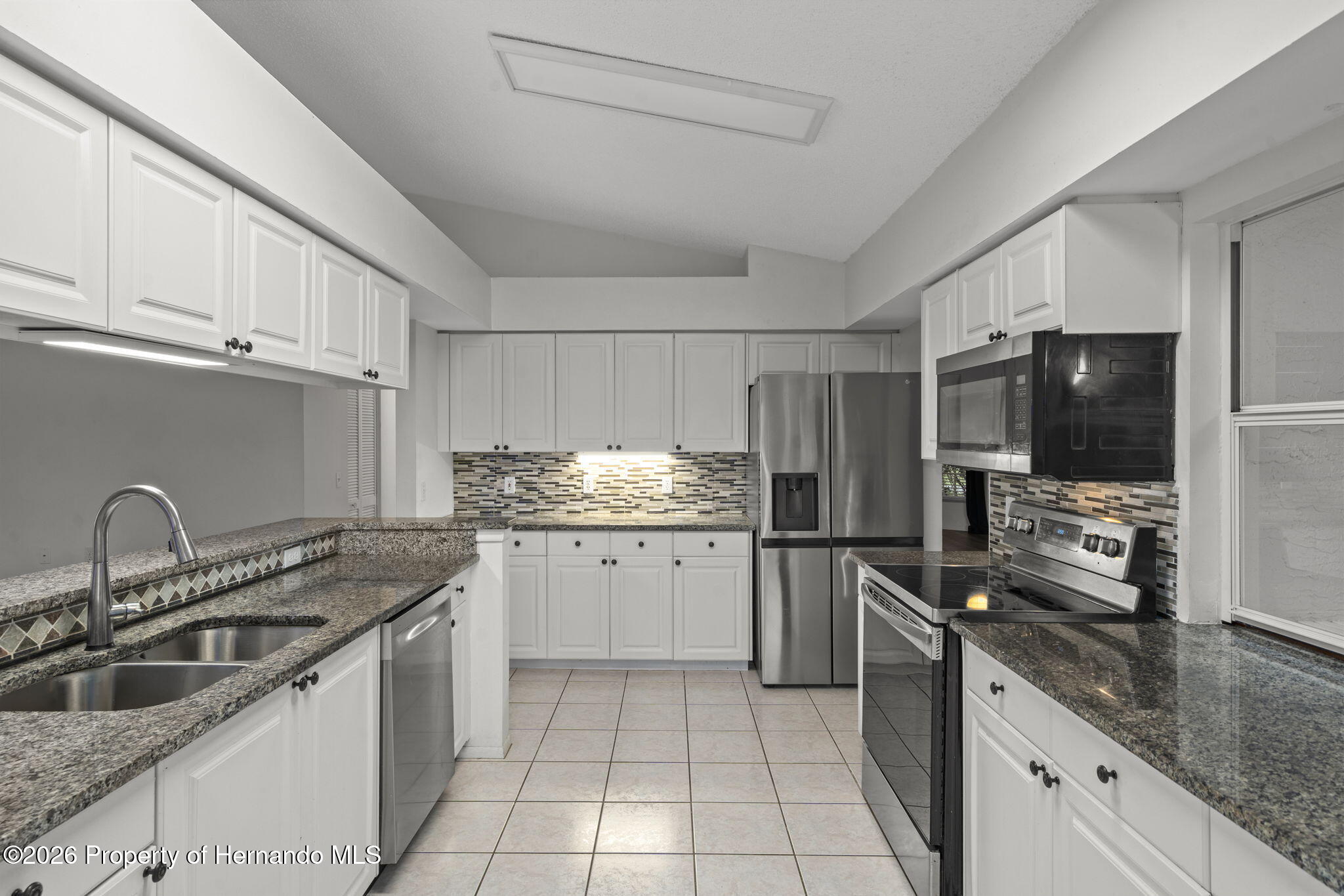 3072 Eagle Bend Road Spring Hill, FL 34606 - Photo 24 of 115 Kitchen