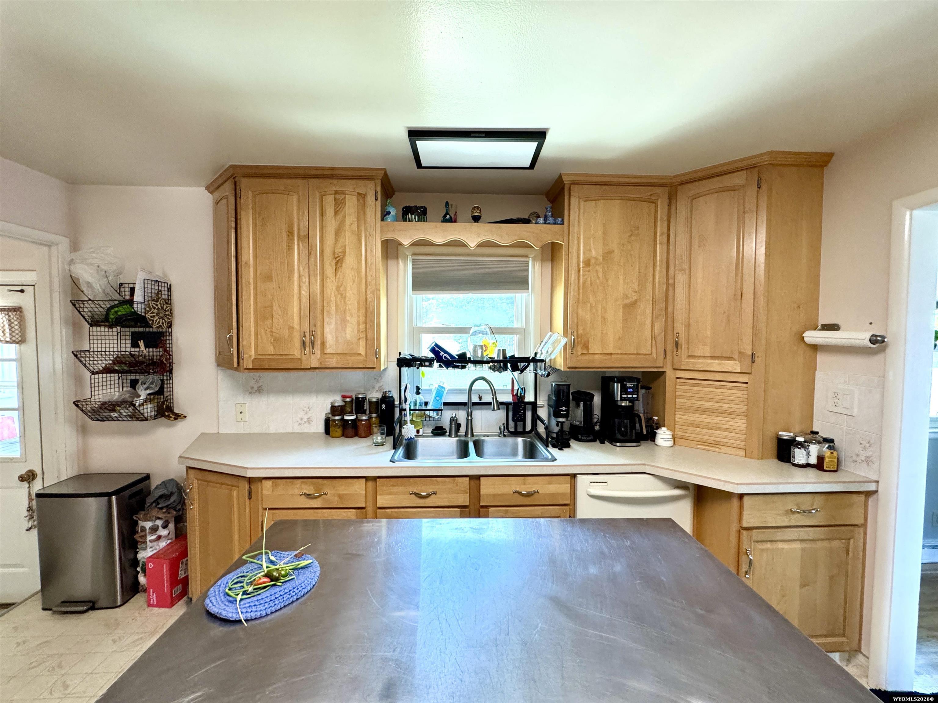 1840 Milton Drive Cheyenne, WY 82001 - Photo 7 of 32