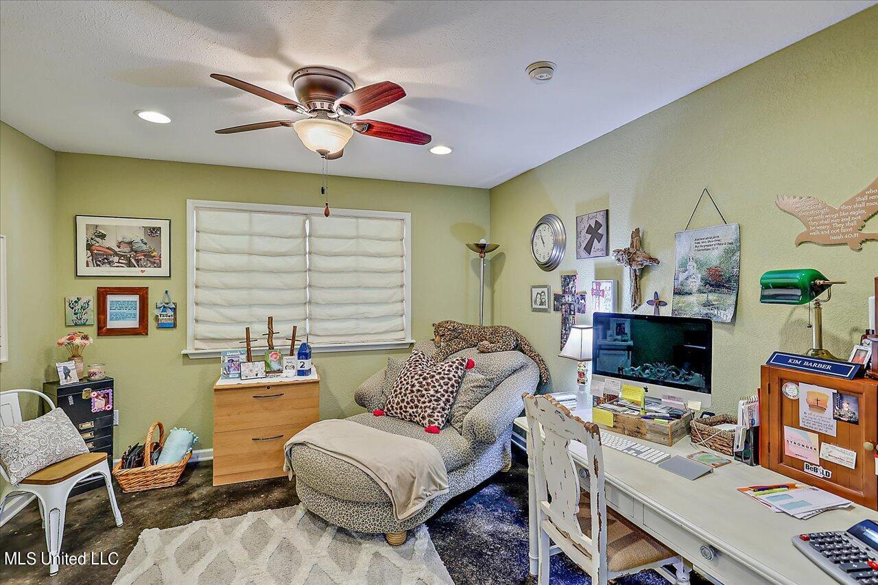 2568 Highway 481 Raleigh, MS 39153 - Photo 27 of 89 Office