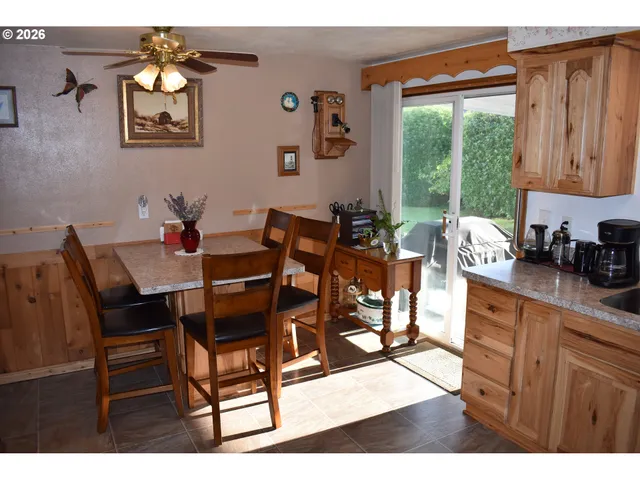 $378,900 | 2360 High Street, Reedsport, OR 97467