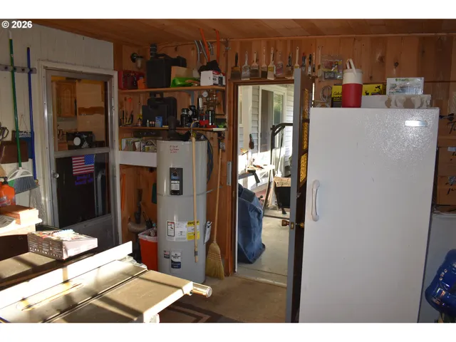 $378,900 | 2360 High Street, Reedsport, OR 97467