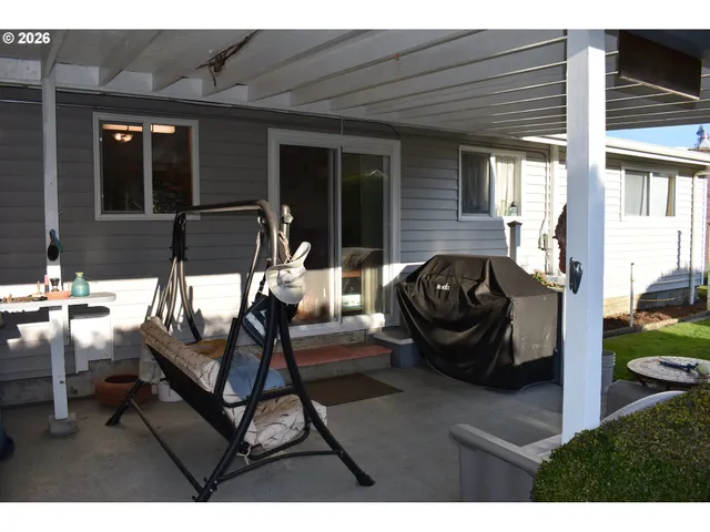 $378,900 | 2360 High Street, Reedsport, OR 97467