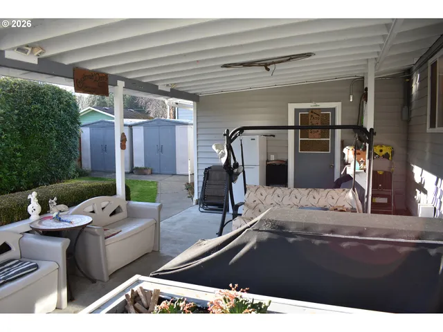 $378,900 | 2360 High Street, Reedsport, OR 97467