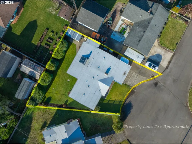 $378,900 | 2360 High Street, Reedsport, OR 97467