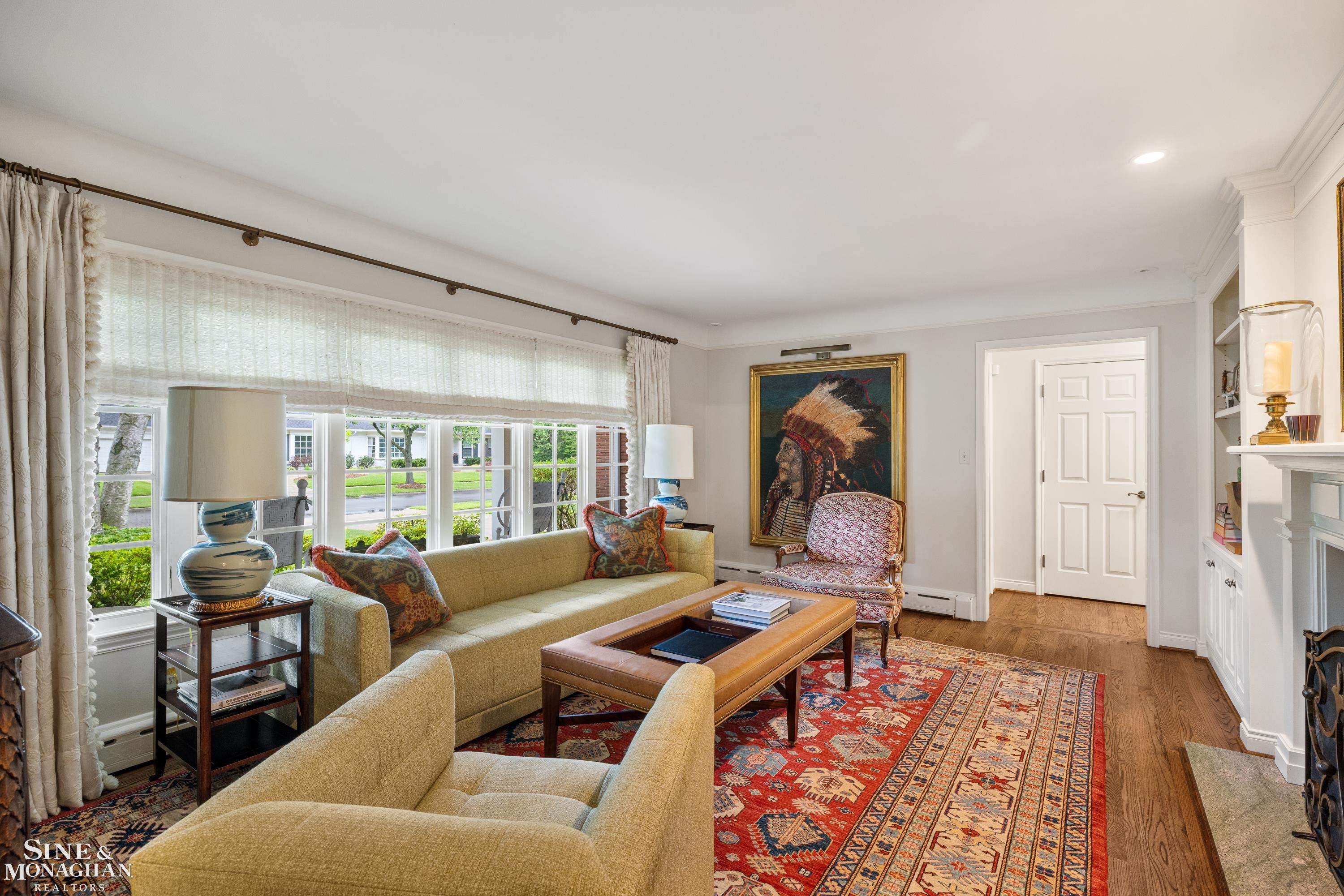 216 Ridge Road Grosse Pointe Farms, MI 48236 - Photo 2 of 50