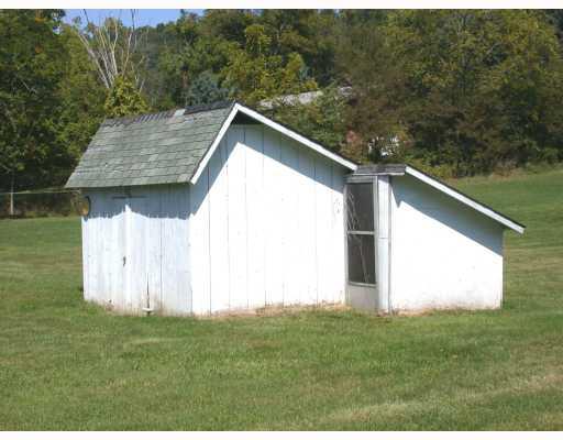 480 Golf Course Road Aliquippa, PA 15001 - Photo 14 of 15 Storage.