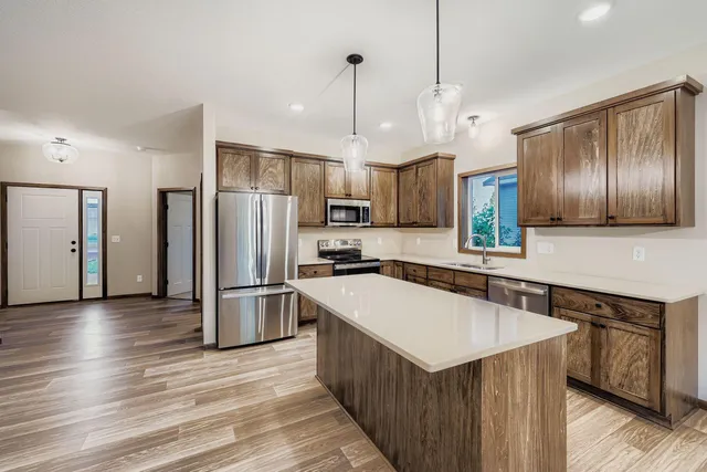 $419,900 | 2557 County Rd I, Mounds View, MN 55112